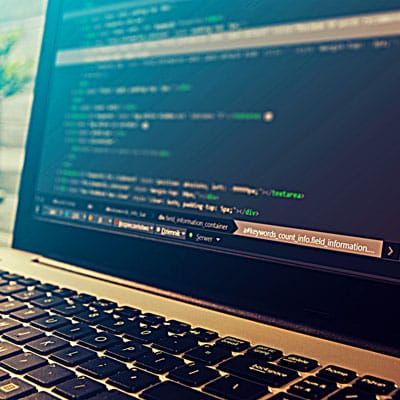 Ilustrasi Pemrograman Di Laptop