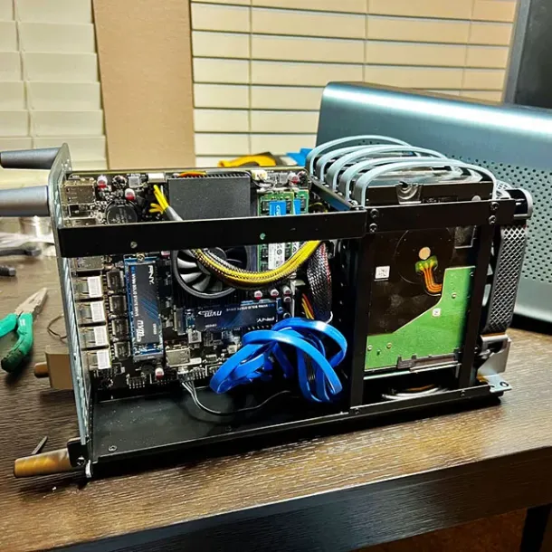 Ilustrasi DIY NAS Setup